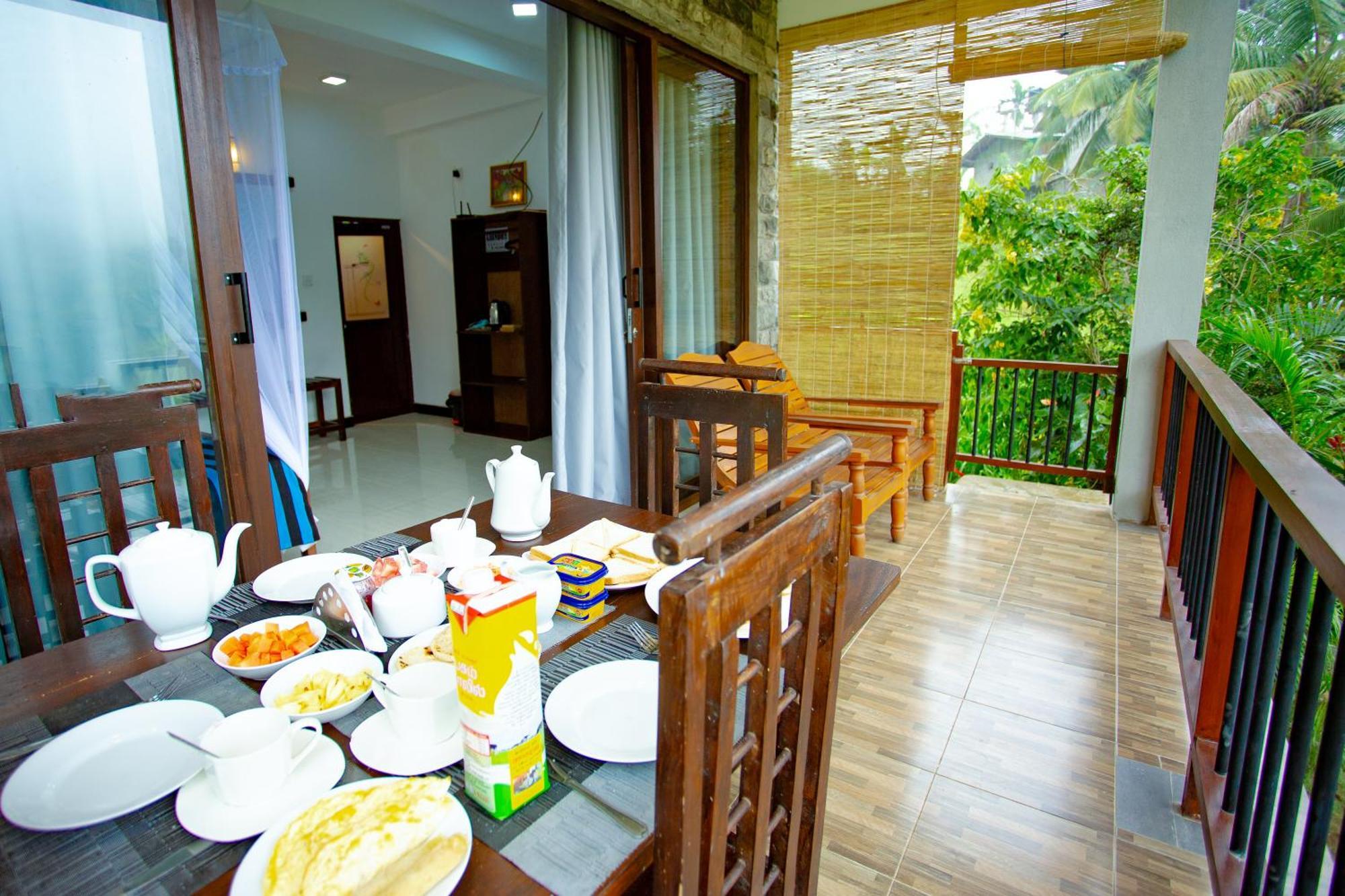 Ella Blue Heaven Bed & Breakfast Exterior photo